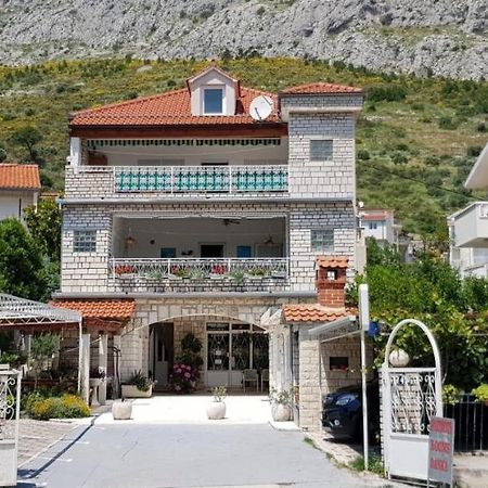 Apartment Danka Omis Exterior photo