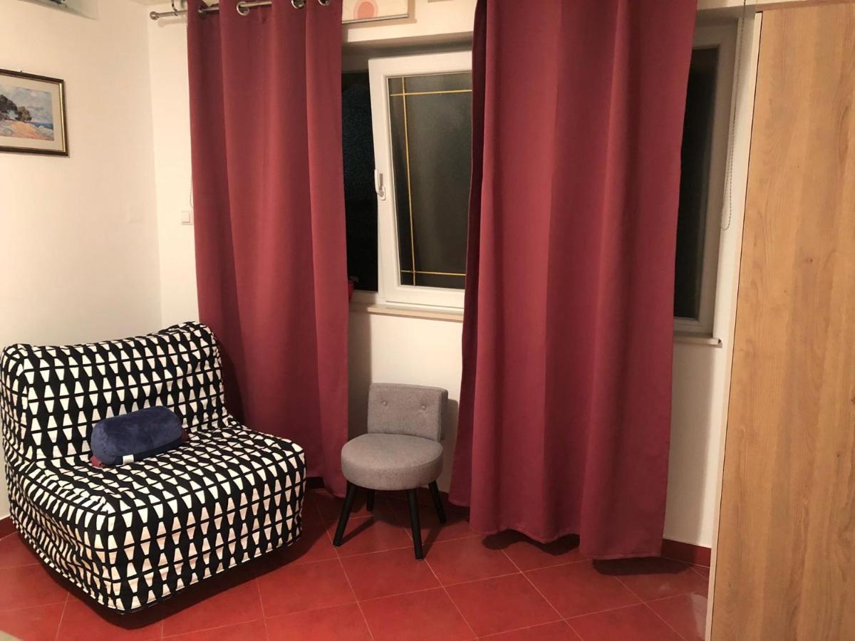Apartment Danka Omis Exterior photo